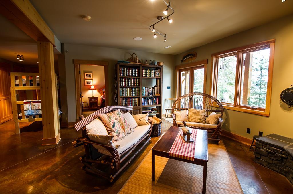 Twisted Timber Bed & Breakfast Fernie