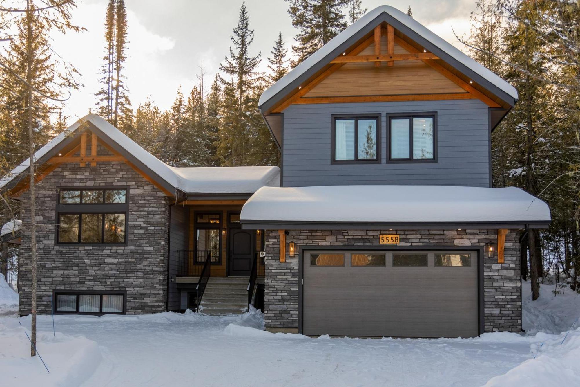 Kodiak - By Reservations Chalet Fernie