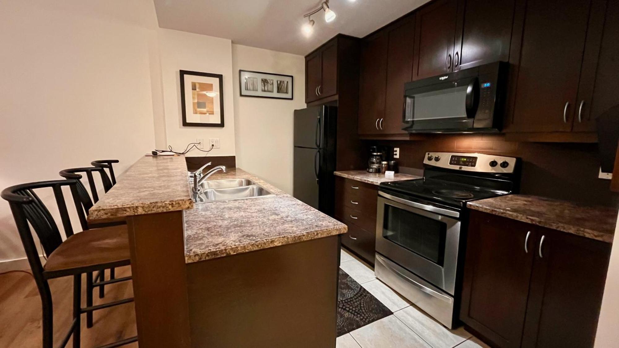 Silver Rock By Stayin Apartment