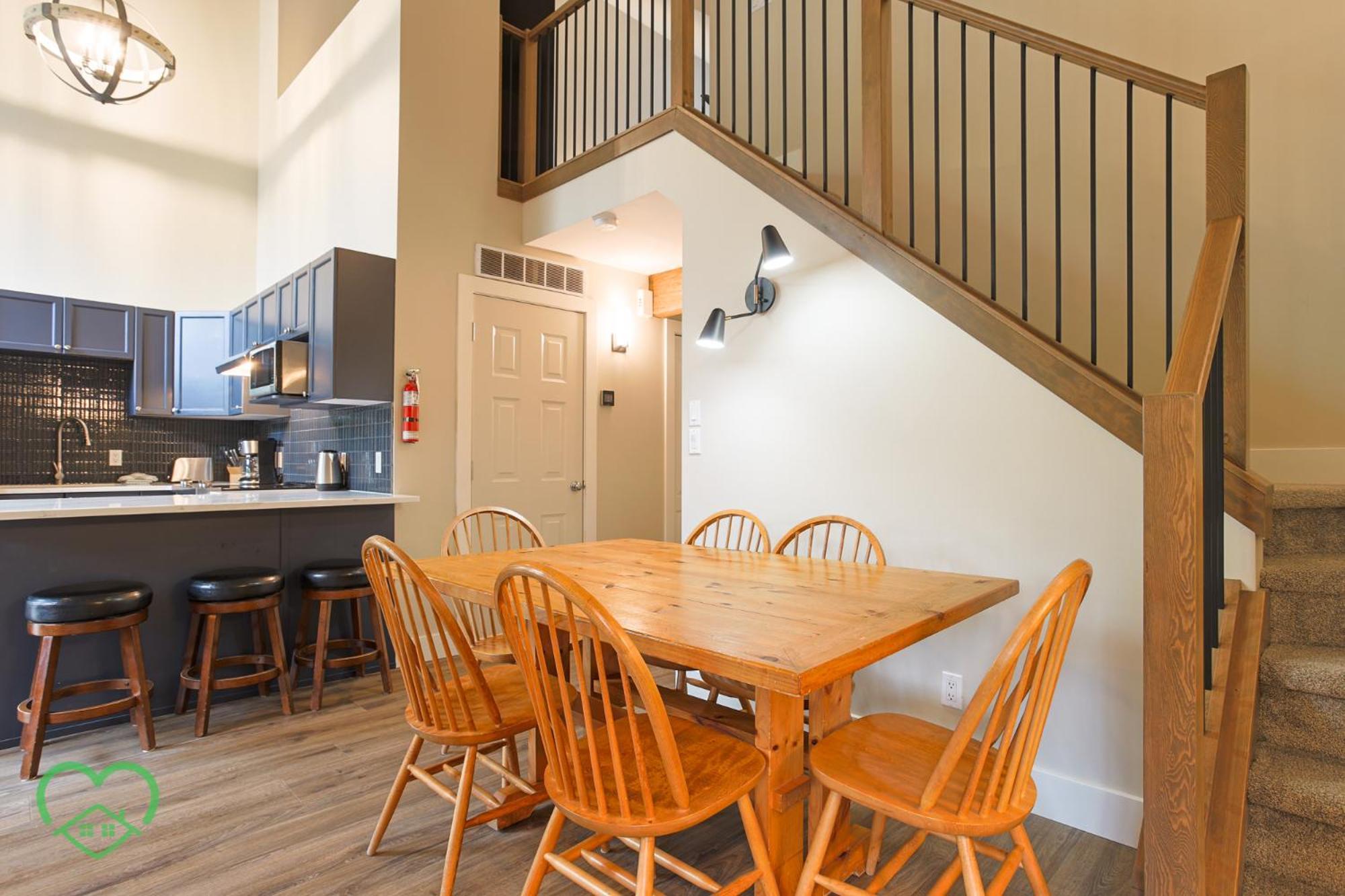 Riverside By Stayin Apartment
