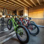 The Raging Elk Adventure Lodging