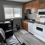 541 Fernie B.C. Ski Bike Fish Cozy Condo W Queen And Kitchen