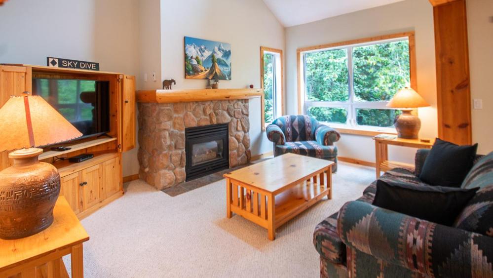 Stone Creek By Company Apartment Fernie