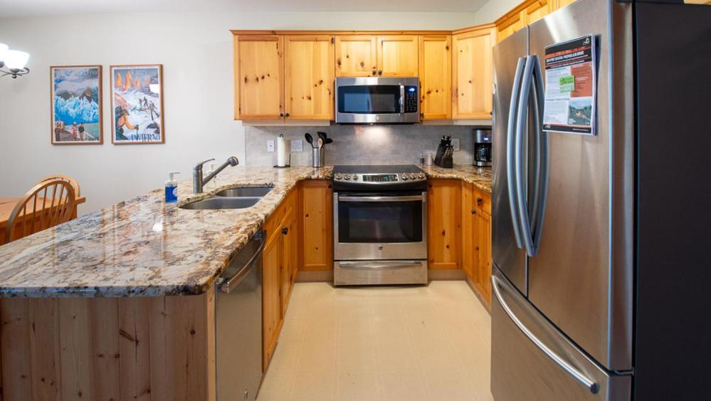 Stone Creek By Company Apartment