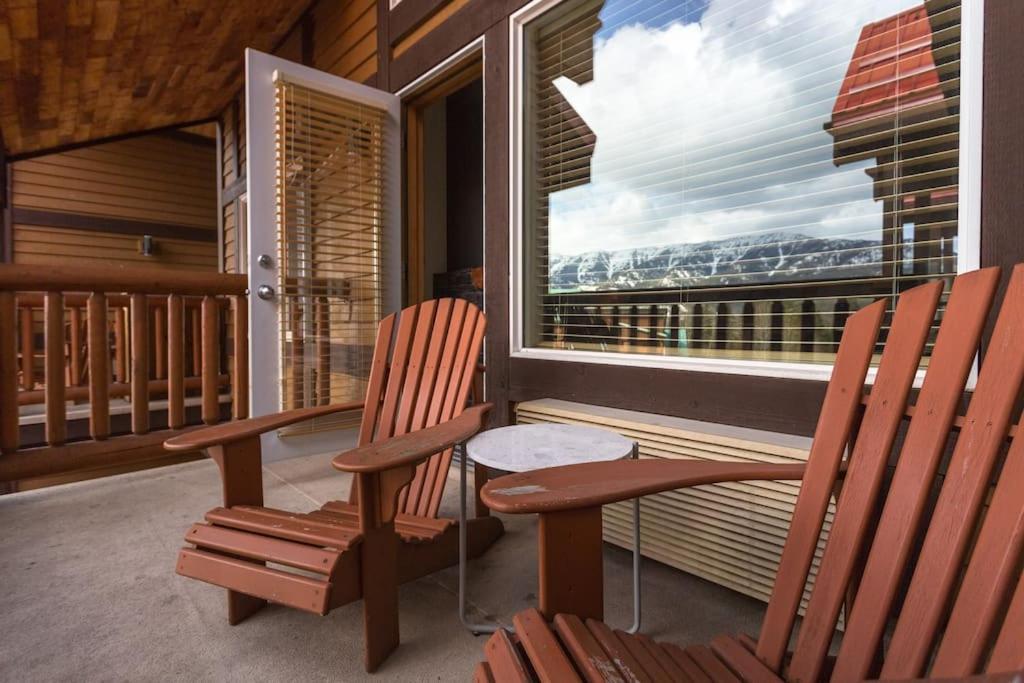 Apartment Cornerstone By Stayin Fernie