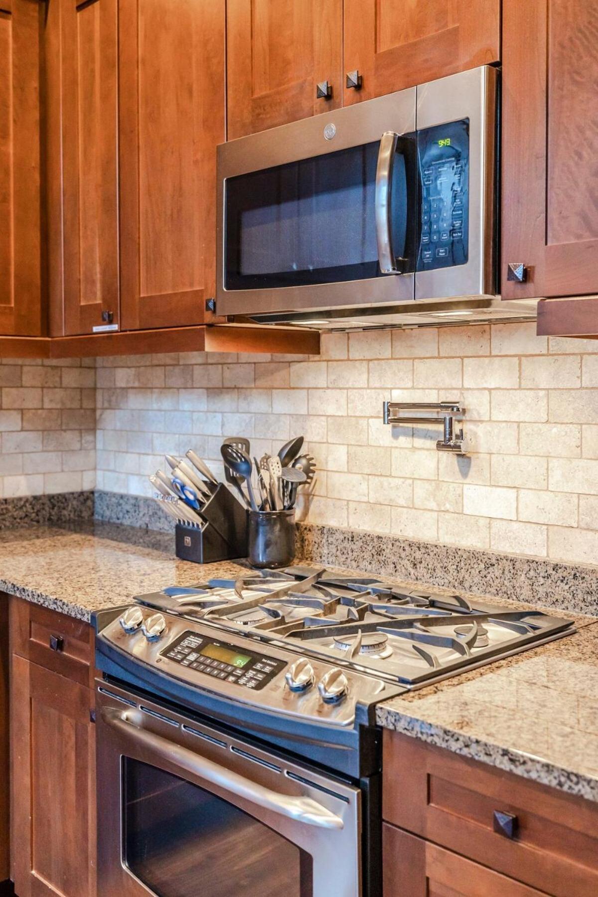 901 By Stayin Apartment Fernie