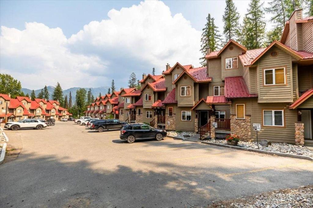Apartment Stone Creek By Company
