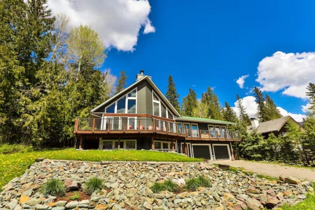 Dog Friendly On Hill With Hot Tub By Stayin Fernie