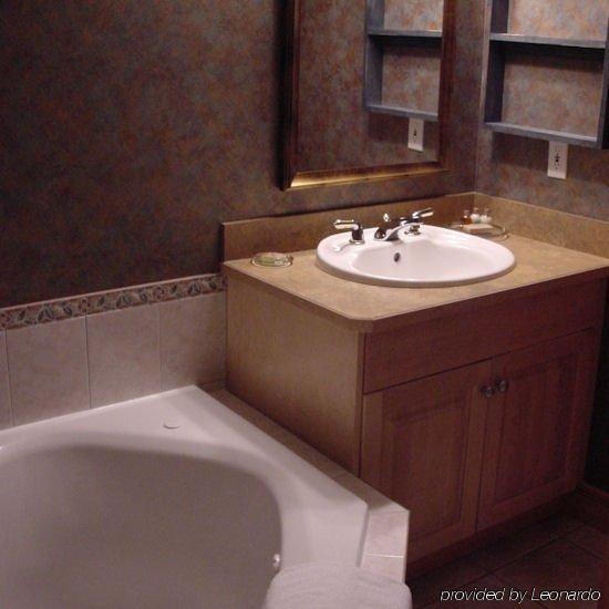 Lizard Creek Resort