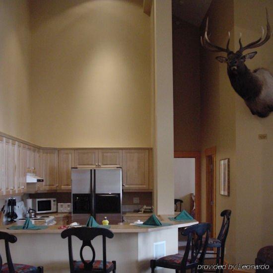 Lizard Creek Resort