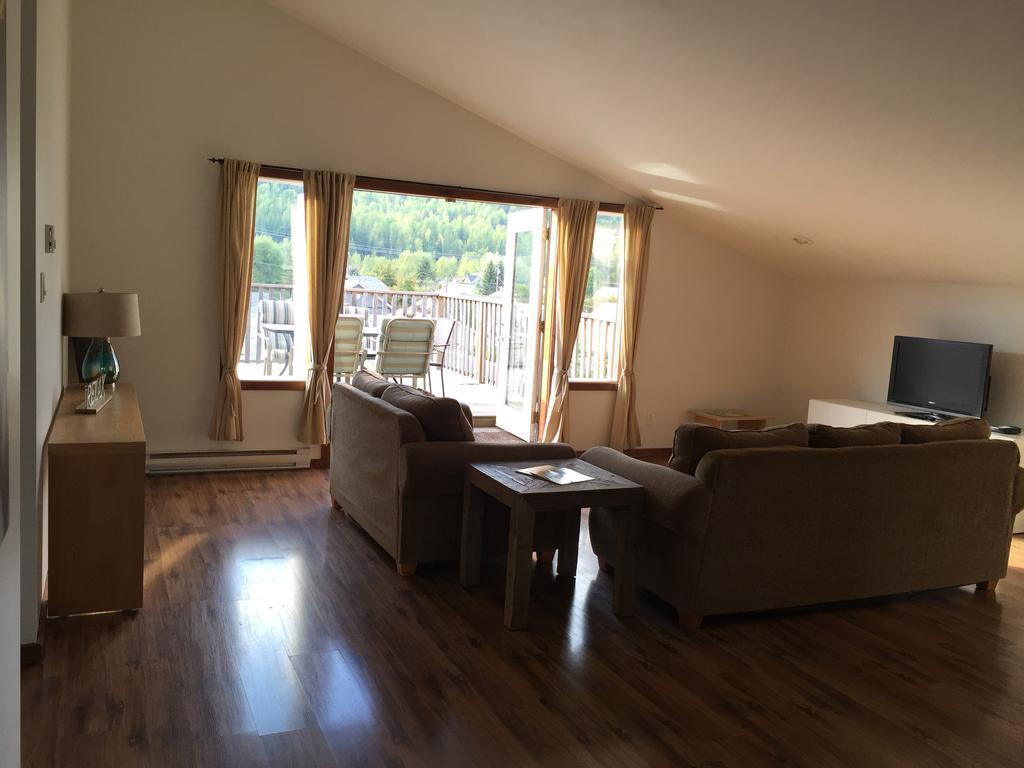 Snow Valley Lodge *