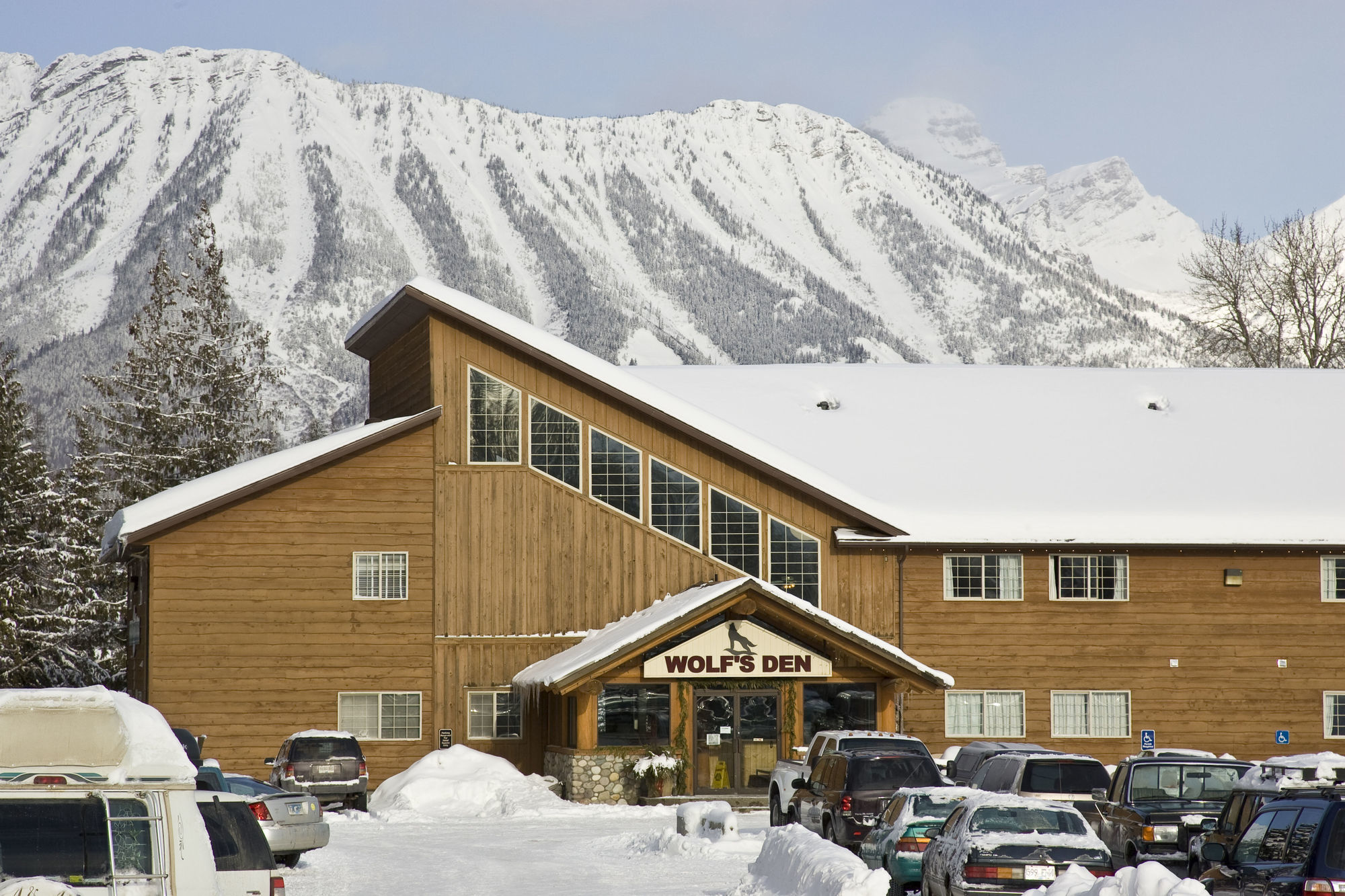 Slopeside Hotel 2*
