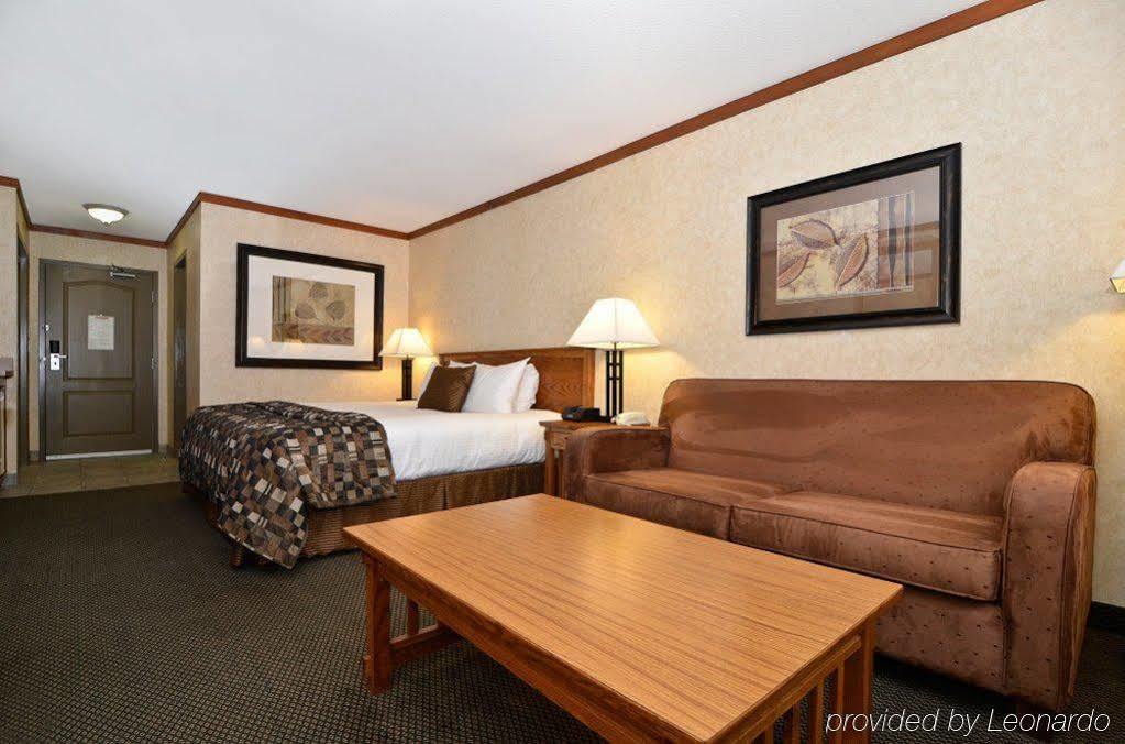 Western Mountain Hotel