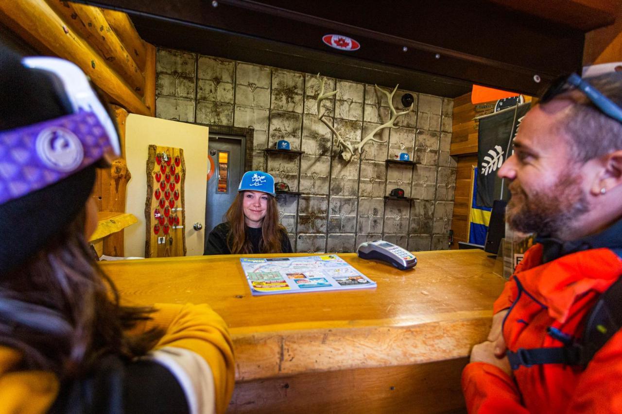 The Raging Elk Adventure Capsule hotel 2*